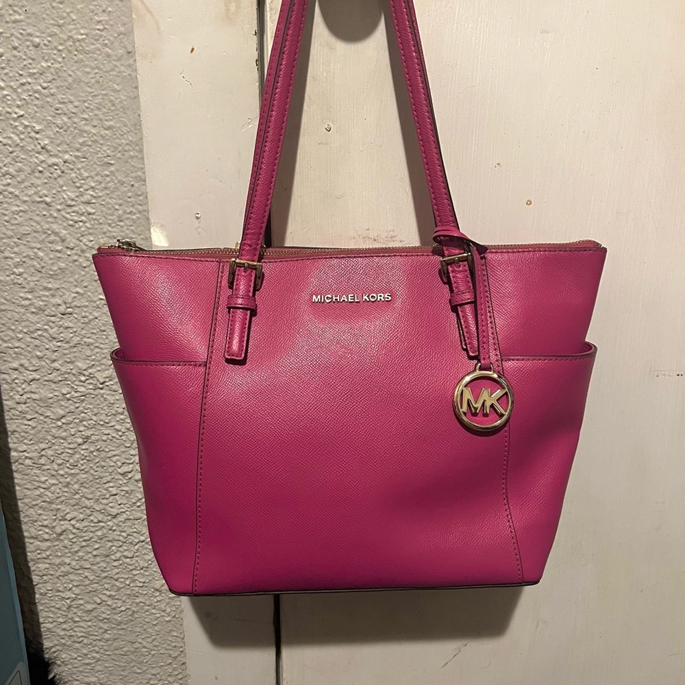 Michale Kors shoulder bag!